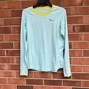 Sugoi athletic top size Large.